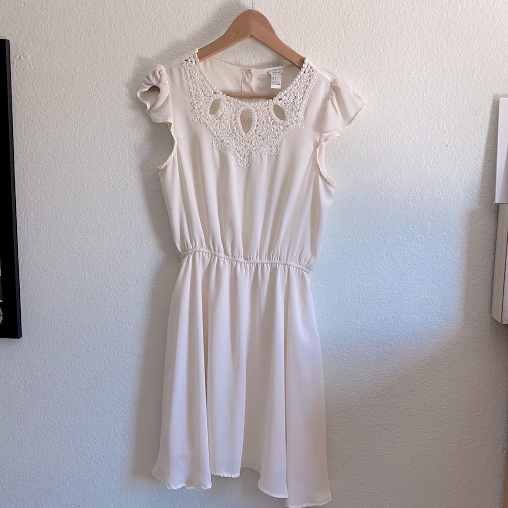 Forever 21 Cream Lace Dress - Picture 1 of 5